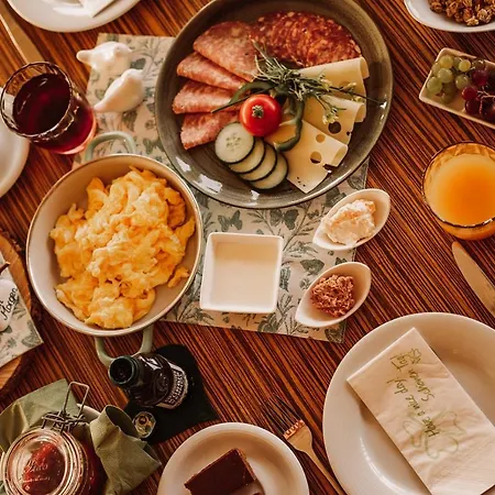 Weingut Kollerhof Am Eichberg Çiftlik konaklama