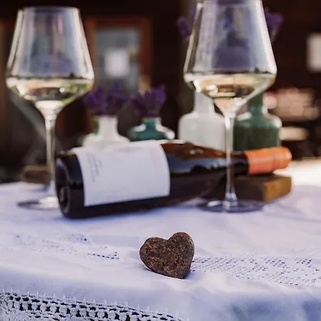 Weingut Kollerhof Am Eichberg * ロイトシャッハ