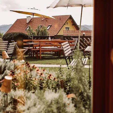 Weingut Kollerhof Am Eichberg Alojamento de Turismo Rural *