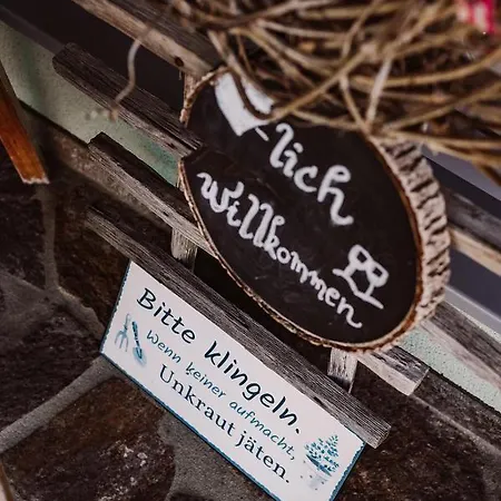Weingut Kollerhof Am Eichberg 팜스테이