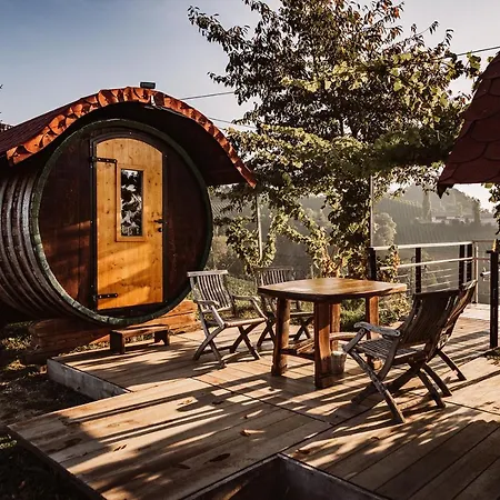 Weingut Kollerhof Am Eichberg * ロイトシャッハ