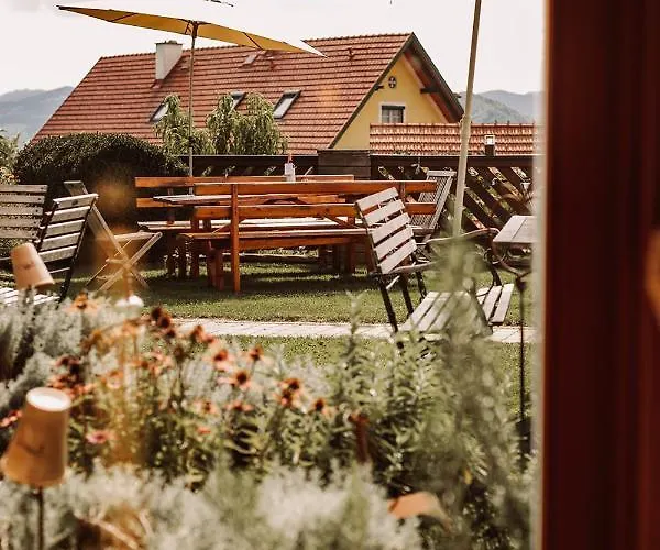 Weingut Kollerhof Am Eichberg Alojamento de Turismo Rural *