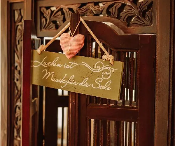 مزرعة للإقامة Weingut Kollerhof Am Eichberg