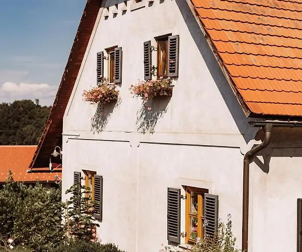 Weingut Kollerhof Am Eichberg * ليوتسشاخ