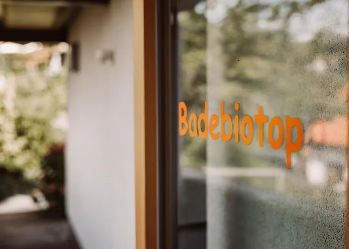 Weingut Kollerhof Am Eichberg مزرعة للإقامة