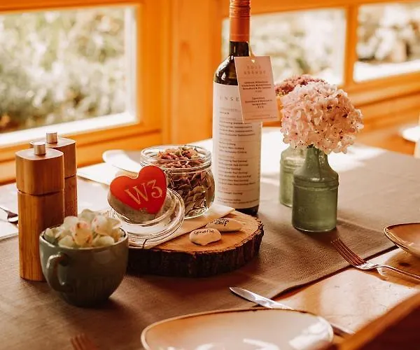 مزرعة للإقامة Weingut Kollerhof Am Eichberg