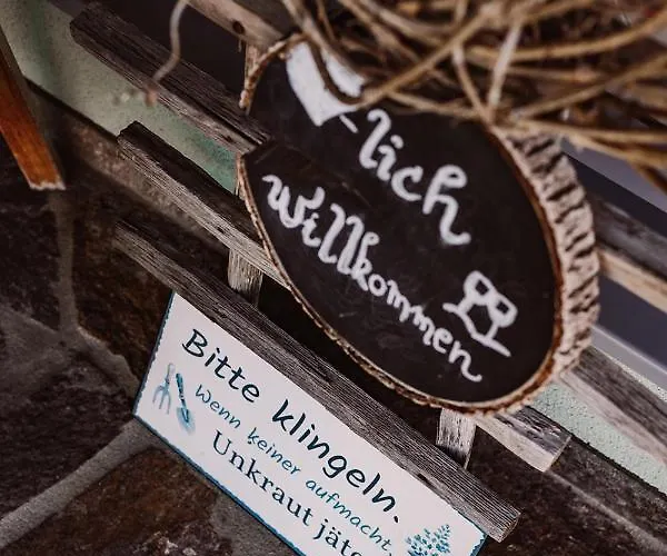 Weingut Kollerhof Am Eichberg مزرعة للإقامة