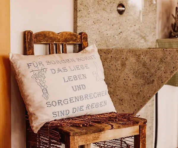 مزرعة للإقامة Weingut Kollerhof Am Eichberg ليوتسشاخ